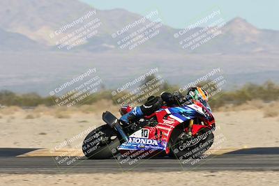 media/Nov-01-2025-CVMA (Sat) [[fc0f7531b8]]/Race 10-Formula Superbike-Supersport Open/